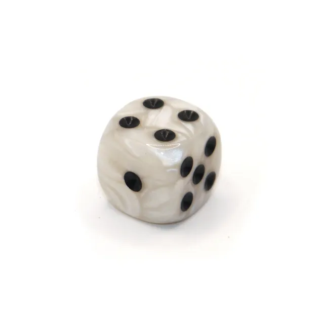 dice4friends-d6-augenw-rfel-sets-pearl-white-black-einzelw-rfel image 1