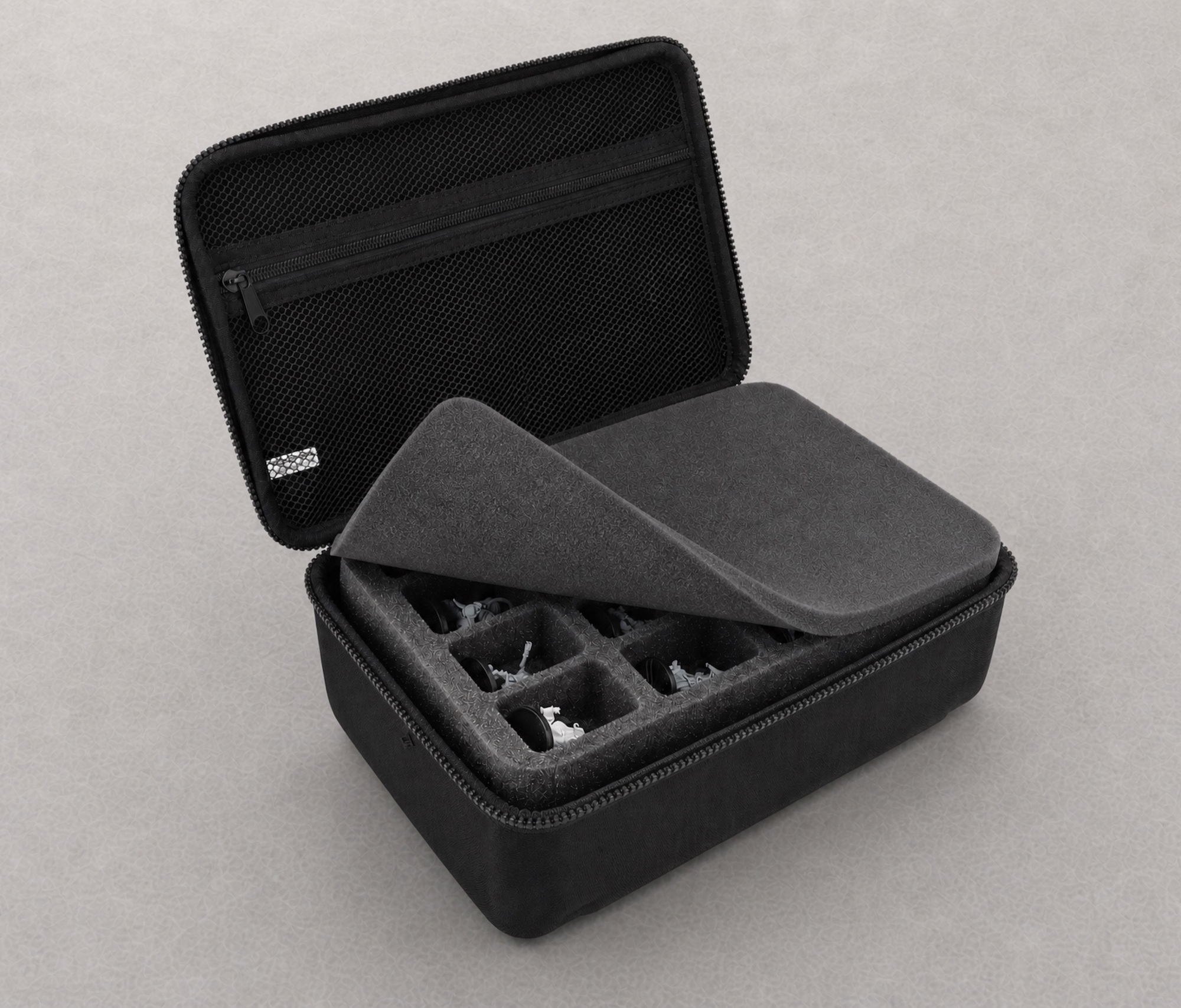 feldherr-half-size-case-90-blood-bowl-28-miniaturen image 5
