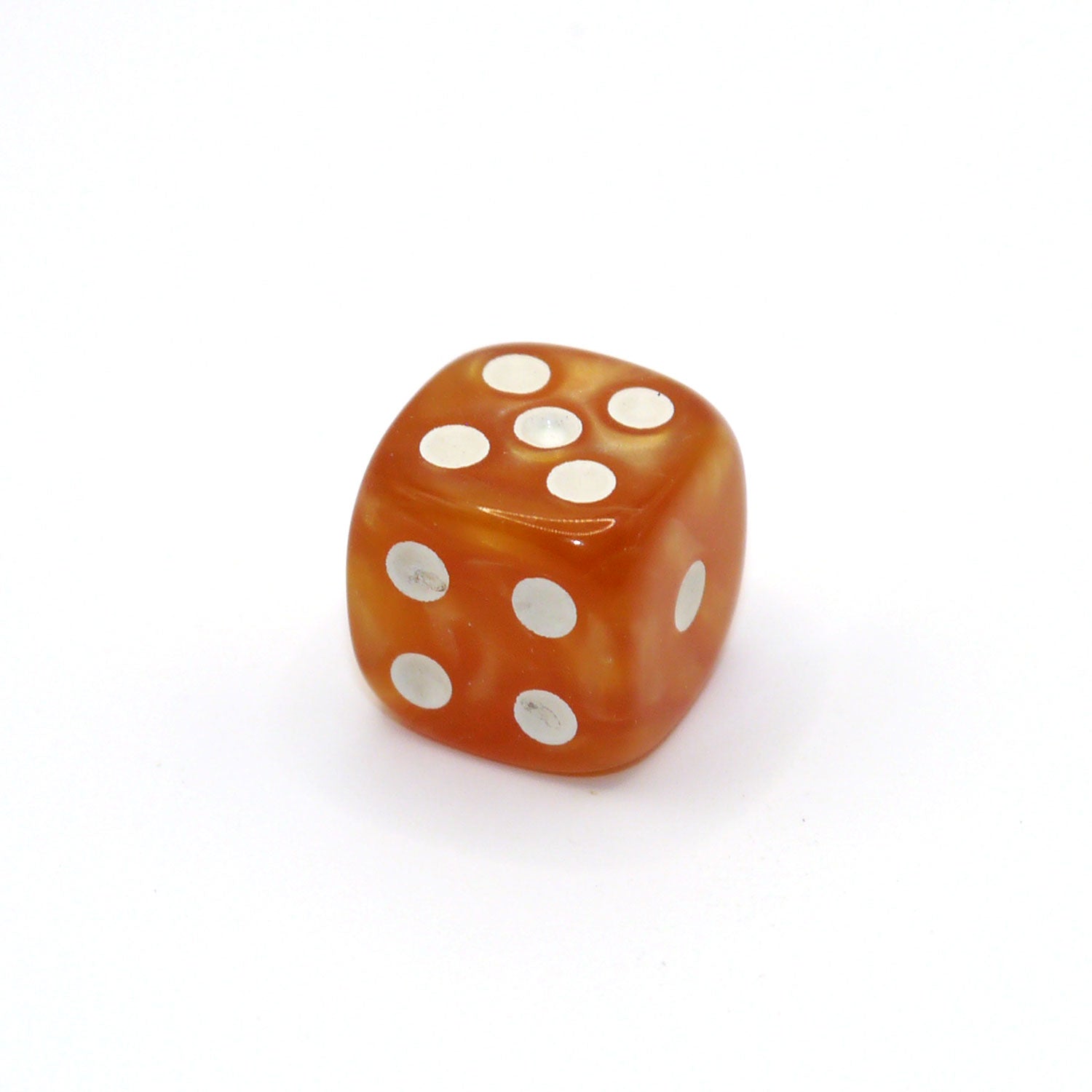 dice4friends-d6-augenw-rfel-pearl-toffee-16mm-einzelw-rfel image 1