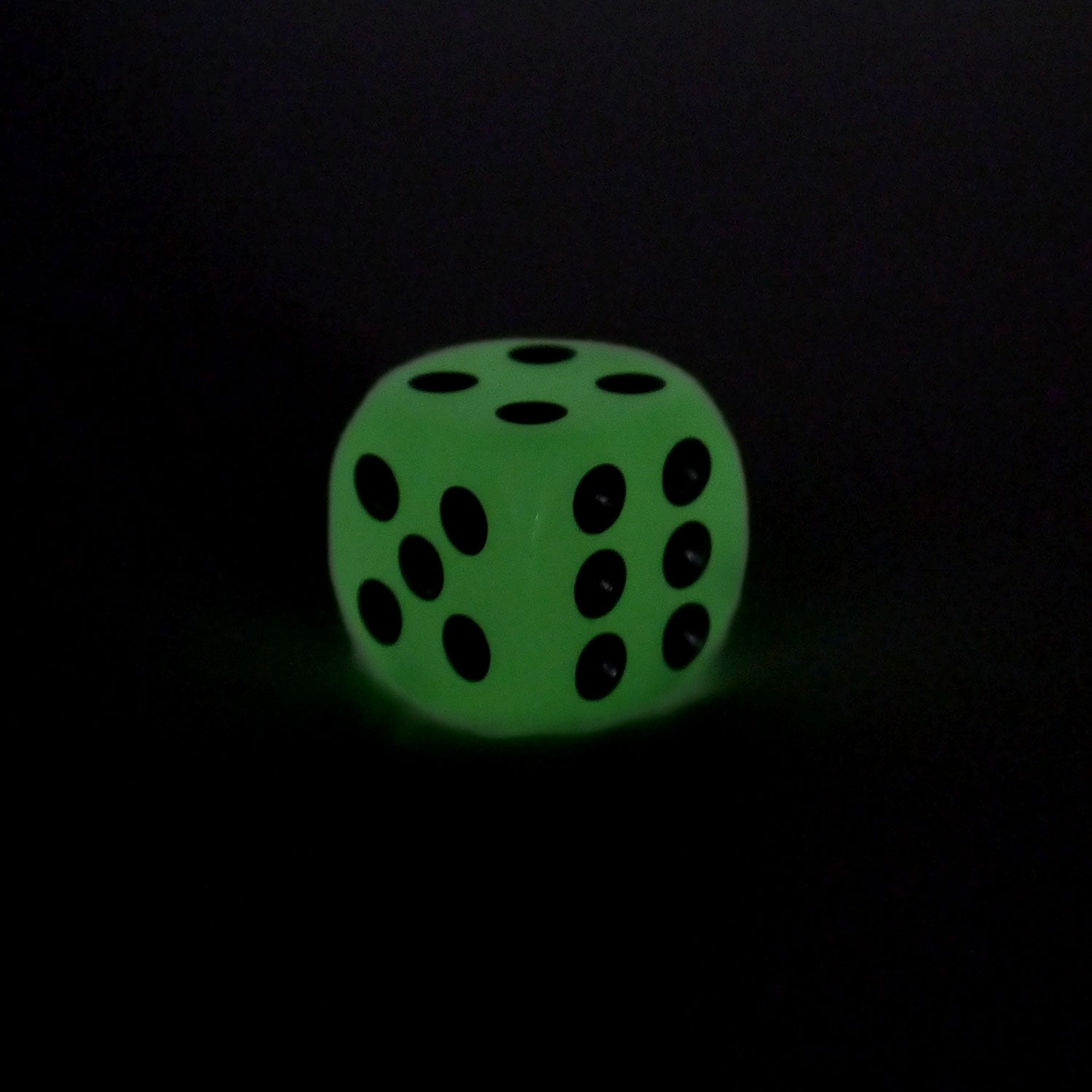 dice4friends-d6-glow-in-the-dark-augenw-rfel-16mm-einzeln image 2