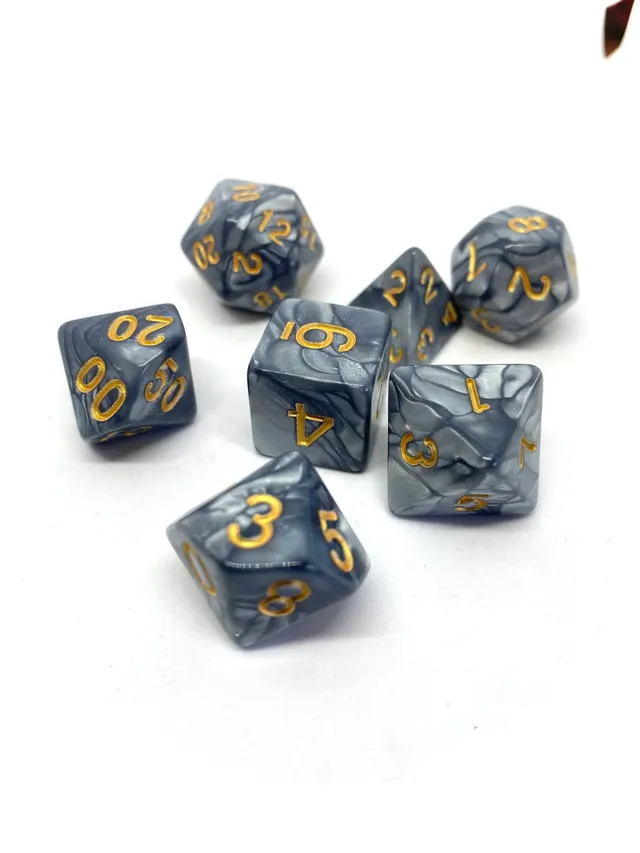 dice4friends-7-teiliges-rpg-w-rfelset-pearl-grey-gold-grau-7-w-rfel image 1