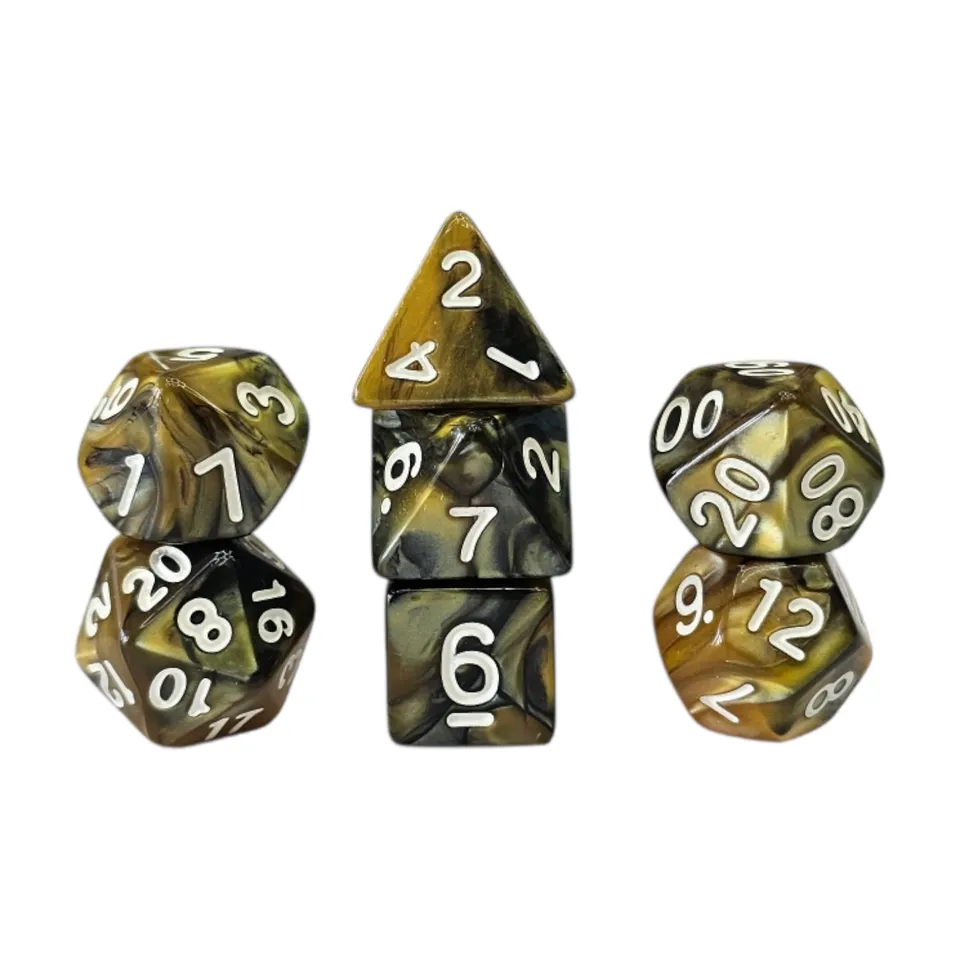 dice4friends-rpg-w-rfelset-7-teilig-scotch-schwarz-gold-w-rfel image 1