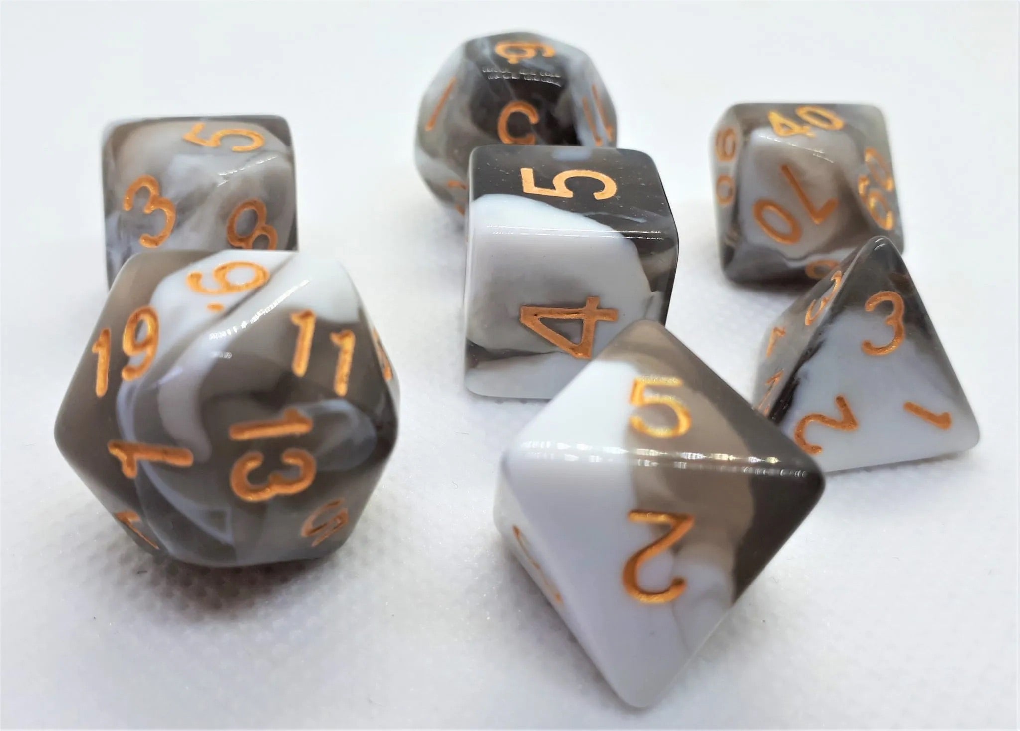 dice4friends-rpg-w-rfelset-7-teilig-racing-black-white-grau image 1
