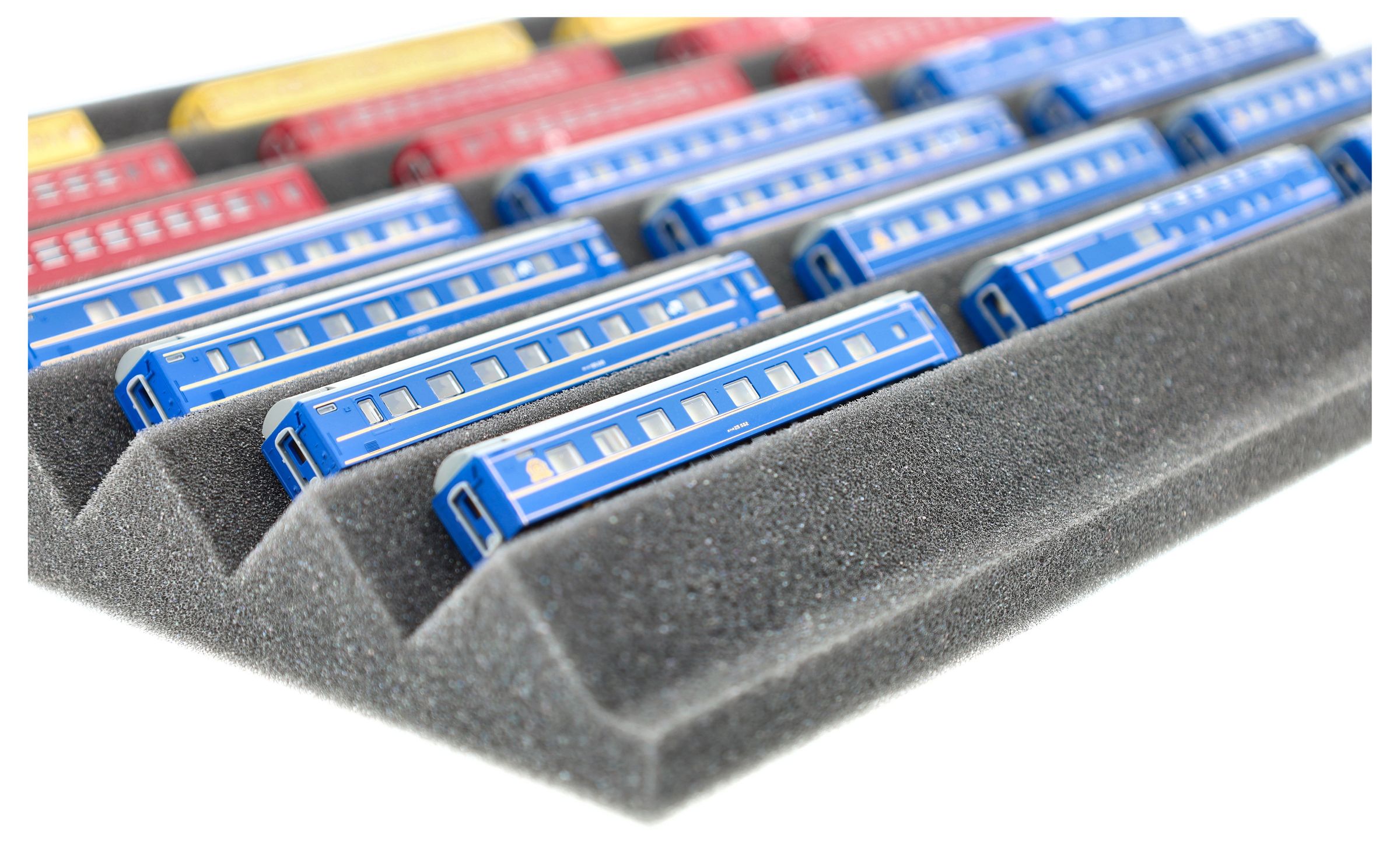 feldherr-kn030a02-zugliege-spur-z-360x270-schaumstoffeinlage image 3