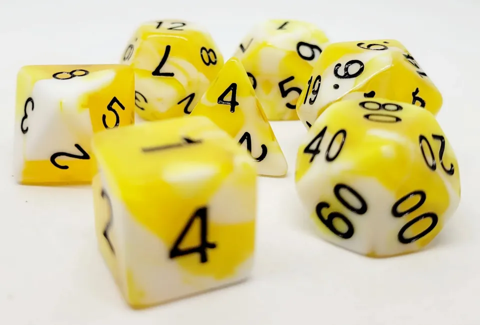 dice4friends-rpg-w-rfelset-racing-yellow-white-gelb-wei-7-tlg image 1