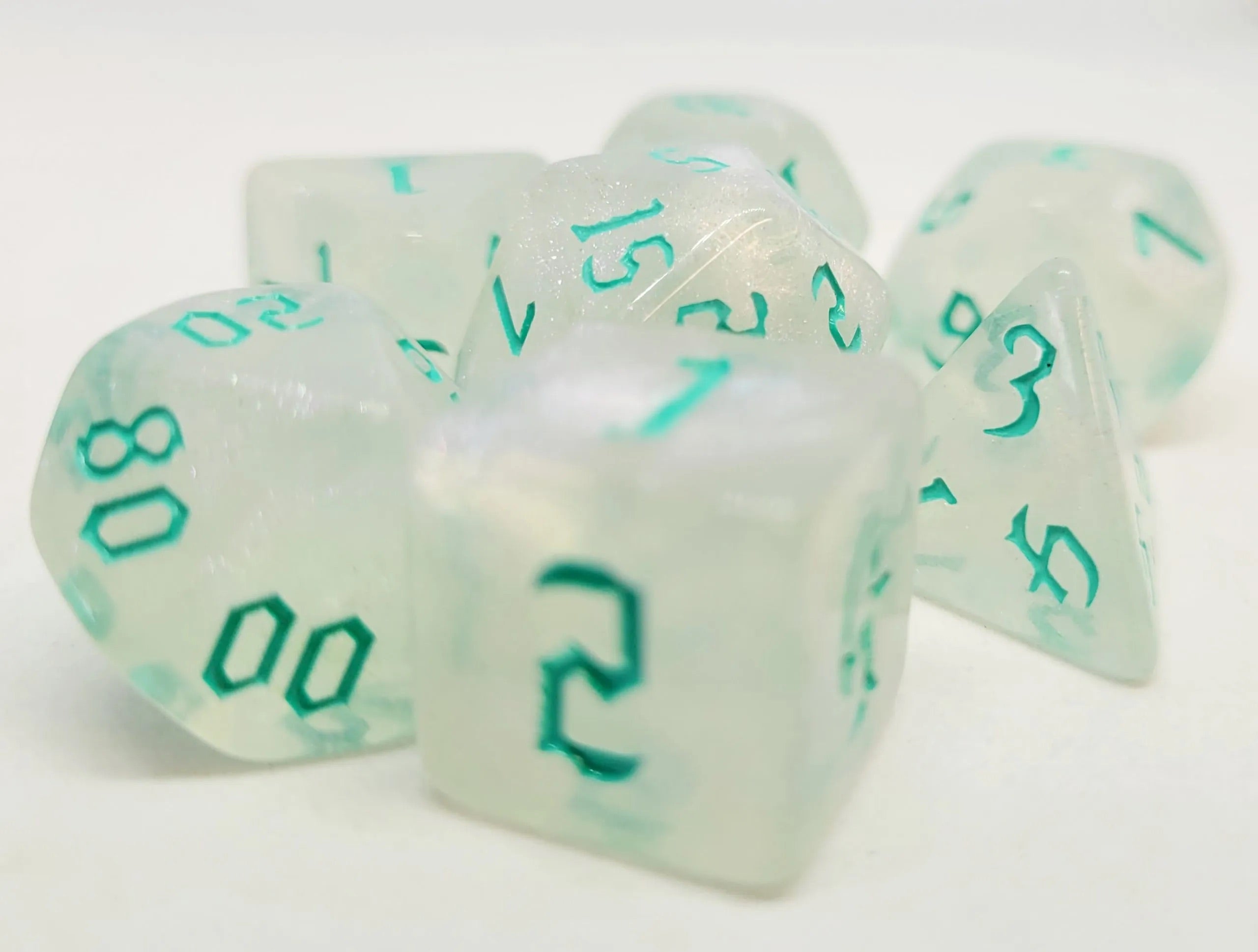 dice4friends-7-teiliges-rpg-w-rfelset-galaxy-milky-shine-petrol image 2