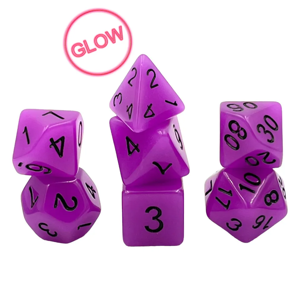 dice4friends-7-teiliges-rpg-w-rfelset-glow-purple-nachtleuchtend-lila image 1