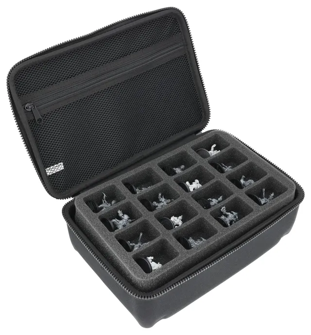 feldherr-half-size-case-90-blood-bowl-28-miniaturen image 1