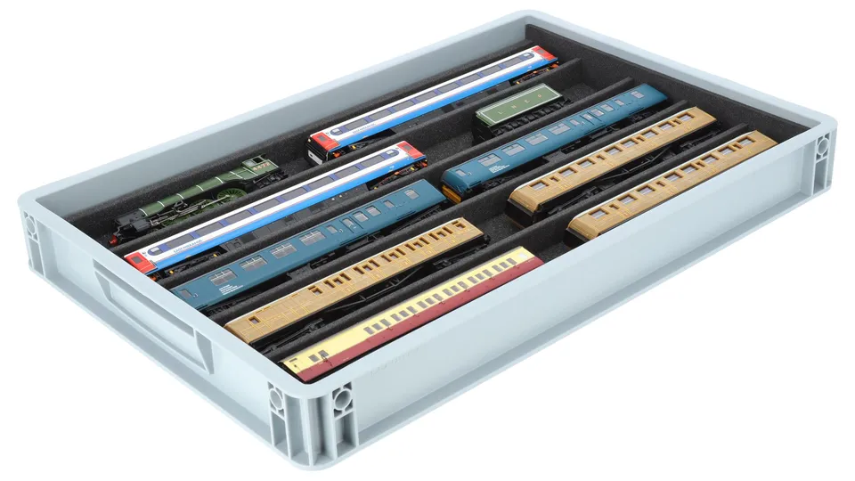 feldherr-eurobox-mit-panoramaliege-f-r-modelleisenbahn-spur-00 image 1