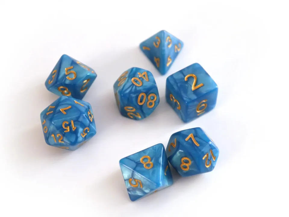dice4friends-pearl-w-rfelset-azur-gold-w-rfel-7-teilig-blau image 1