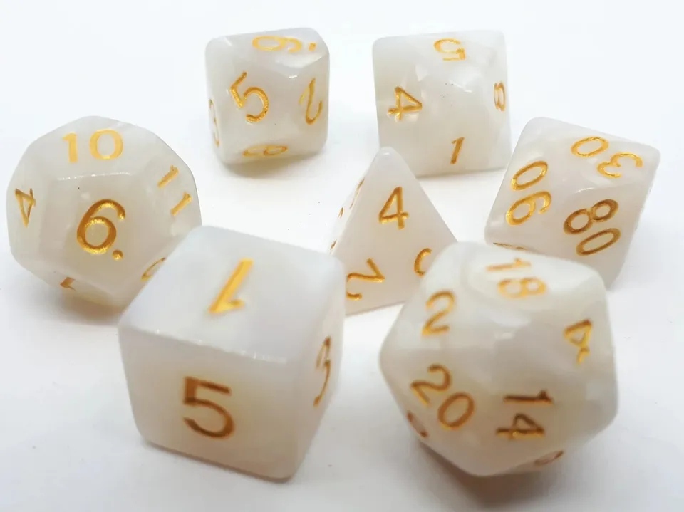dice4friends-rpg-w-rfelset-pearl-white-gold-w-rfel-7-teilig image 1