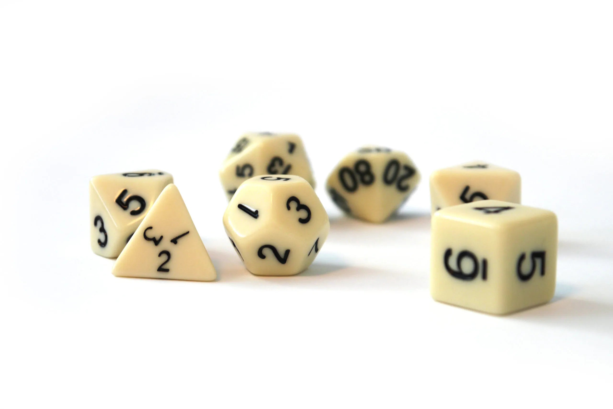 dice4friends-7-teiliges-rpg-w-rfelset-opaque-ivory-black-7-w-rfel image 1