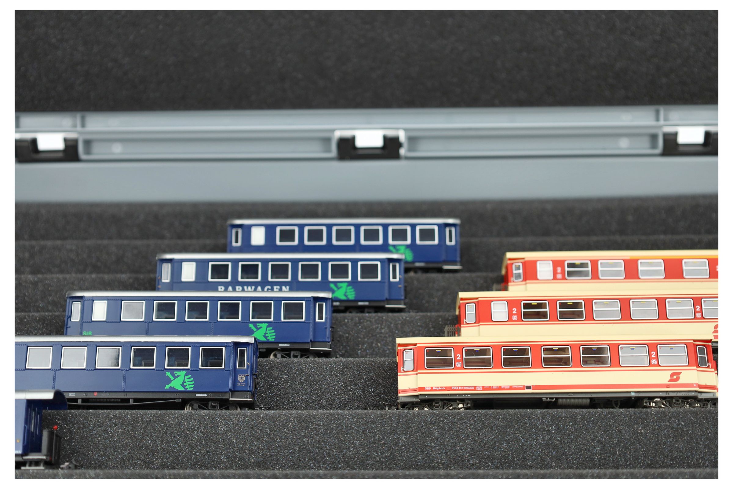 feldherr-model-train-eurobox-60x40-zugliege-h0e-7-f-cher image 7