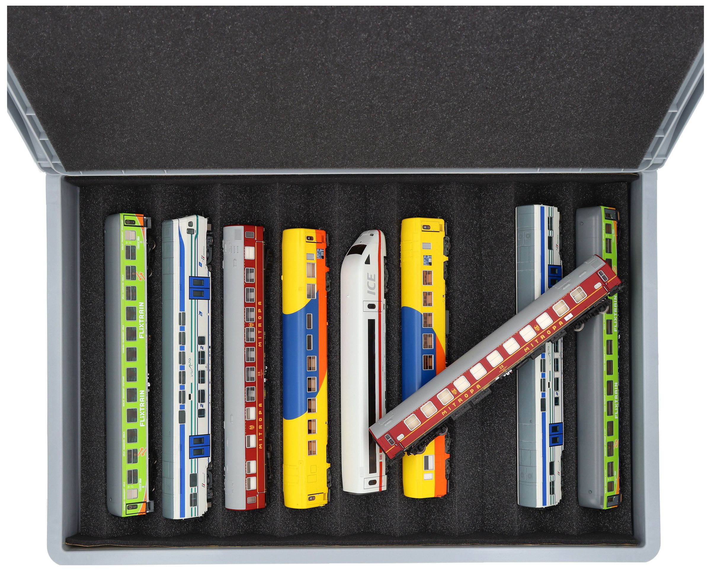 feldherr-model-train-eurobox-mit-zugliege-h0-9-f-cher image 8