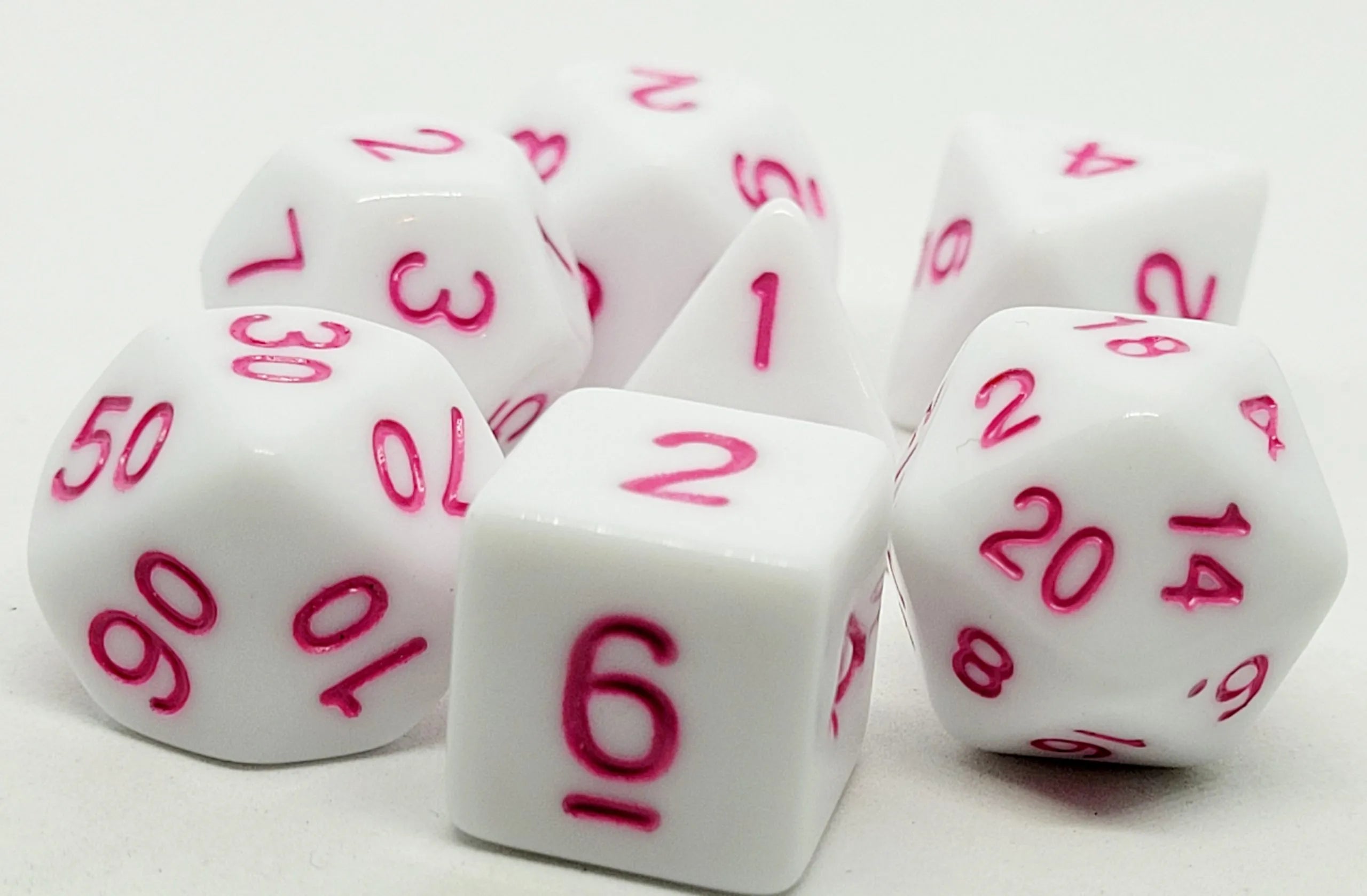 dice4friends-opaque-marshmellow-pink-rpg-w-rfelset-7-w-rfel image 2