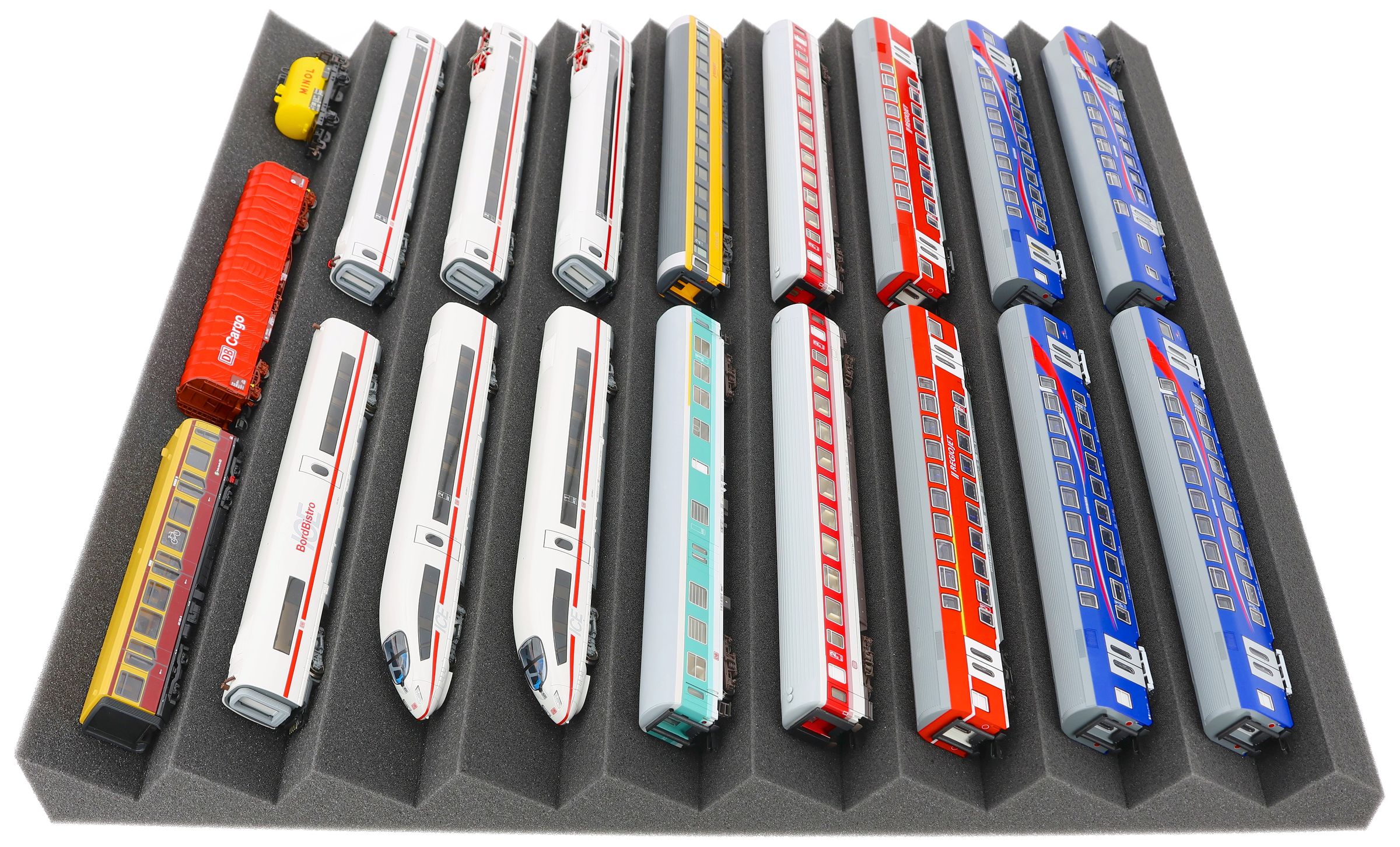 feldherr-model-train-tt-spur-zig-zag-schaumstoffmatte-500x500-zuschneidbar image 4