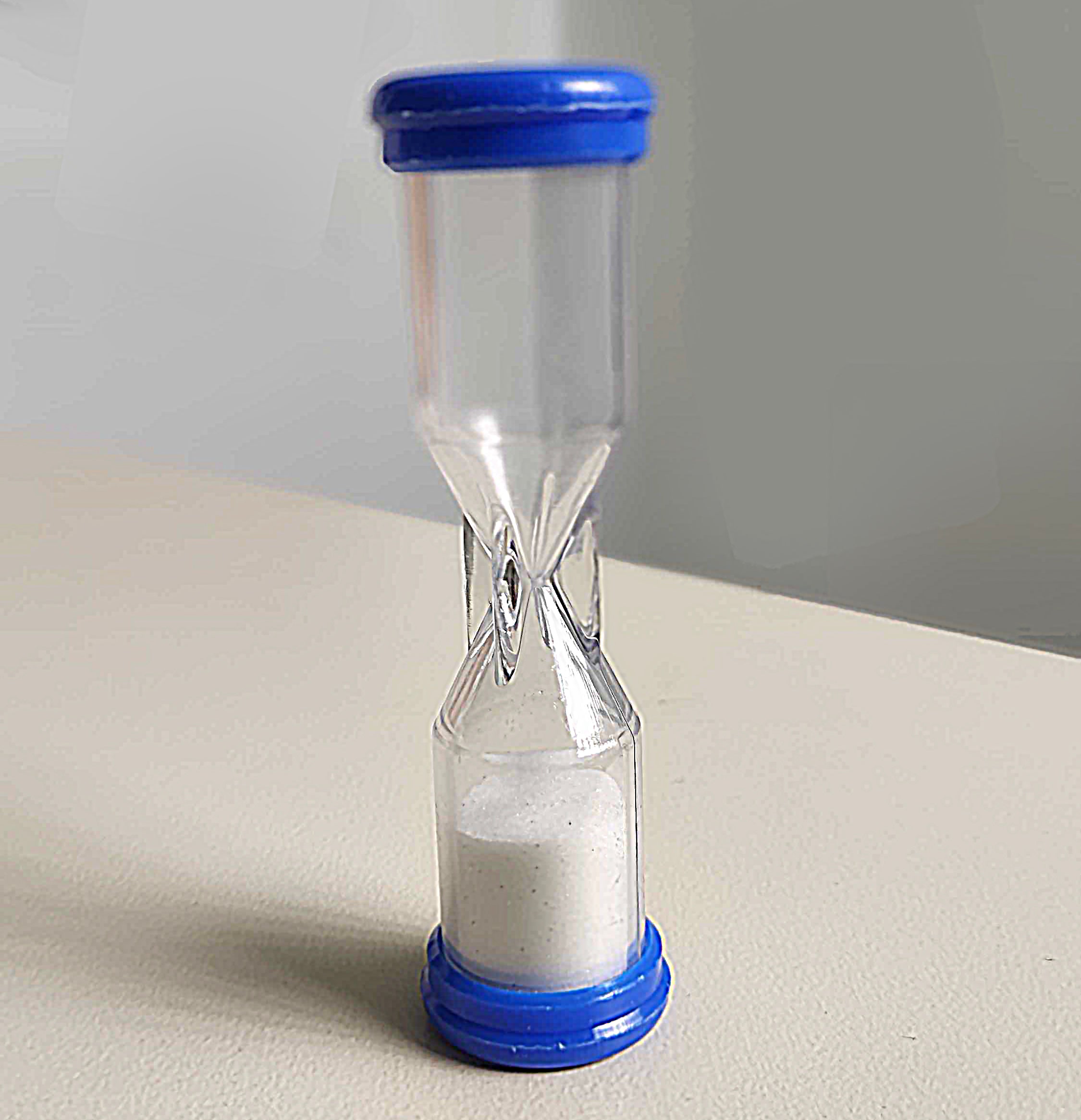 drawlab-games-two-minute-hourglass-sanduhr-2-minuten-10-cm image 1
