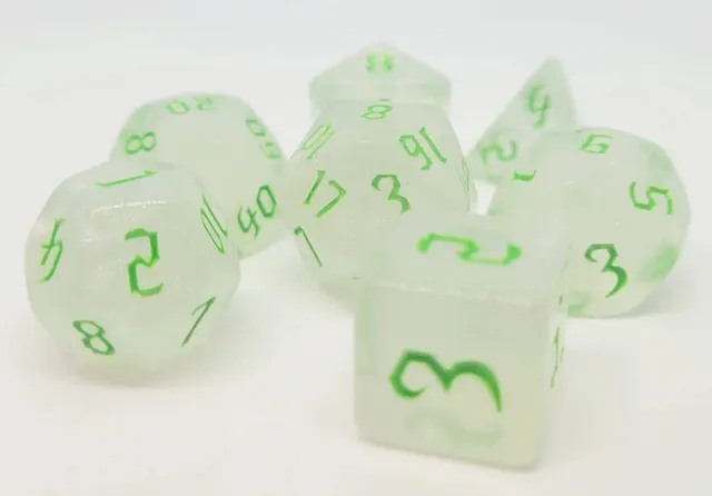 dice4friends-rpg-w-rfelset-7-teilig-galaxy-milky-shine-green image 1