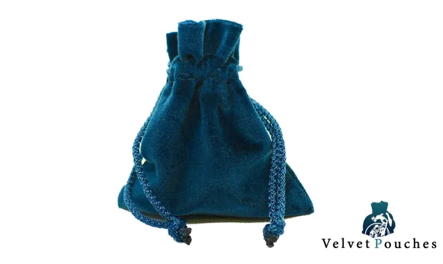 drawlab-pouches-dice-bags-blue-velvet-pouch-w-rfelbeutel-samt image 1