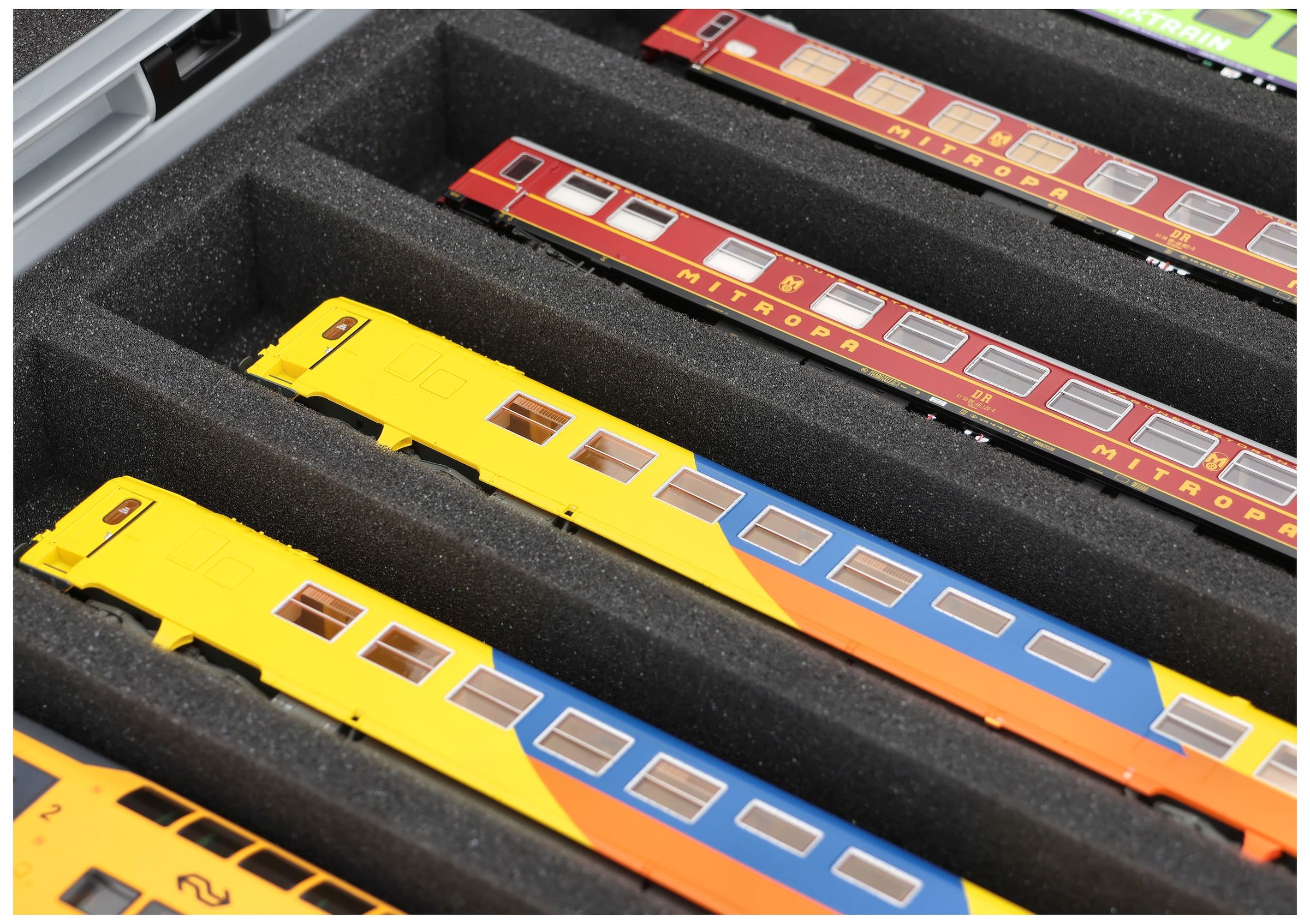 feldherr-model-train-eurobox-60x40-h0-box-8-f-cher-set image 6