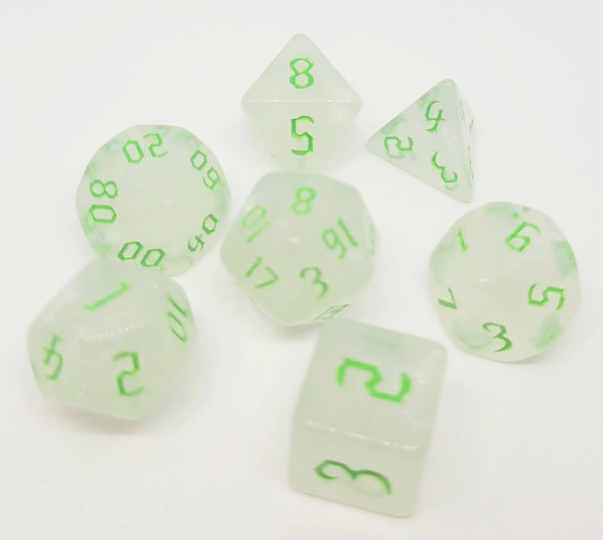 dice4friends-rpg-w-rfelset-7-teilig-galaxy-milky-shine-green image 2