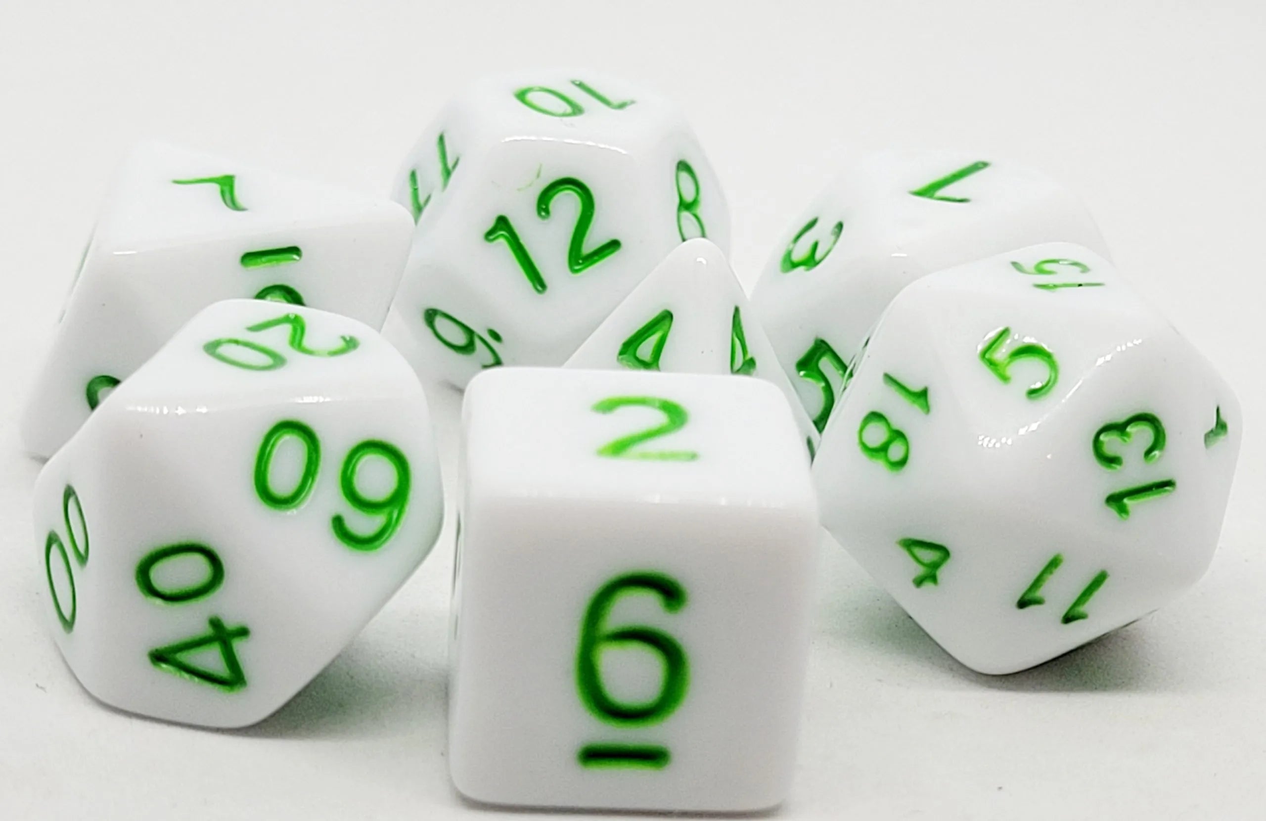 dice4friends-7-teiliges-rpg-w-rfel-sets-opaque-marshmellow-green image 2