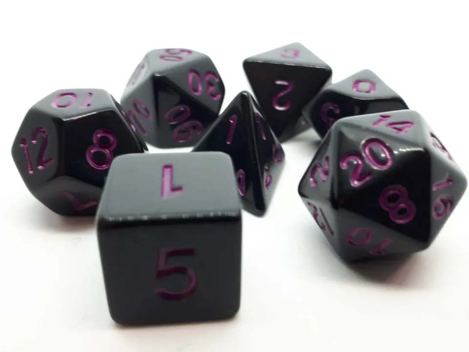 dice4friends-7-teiliges-rpg-w-rfelset-opaque-black-purple-7-w-rfel image 1