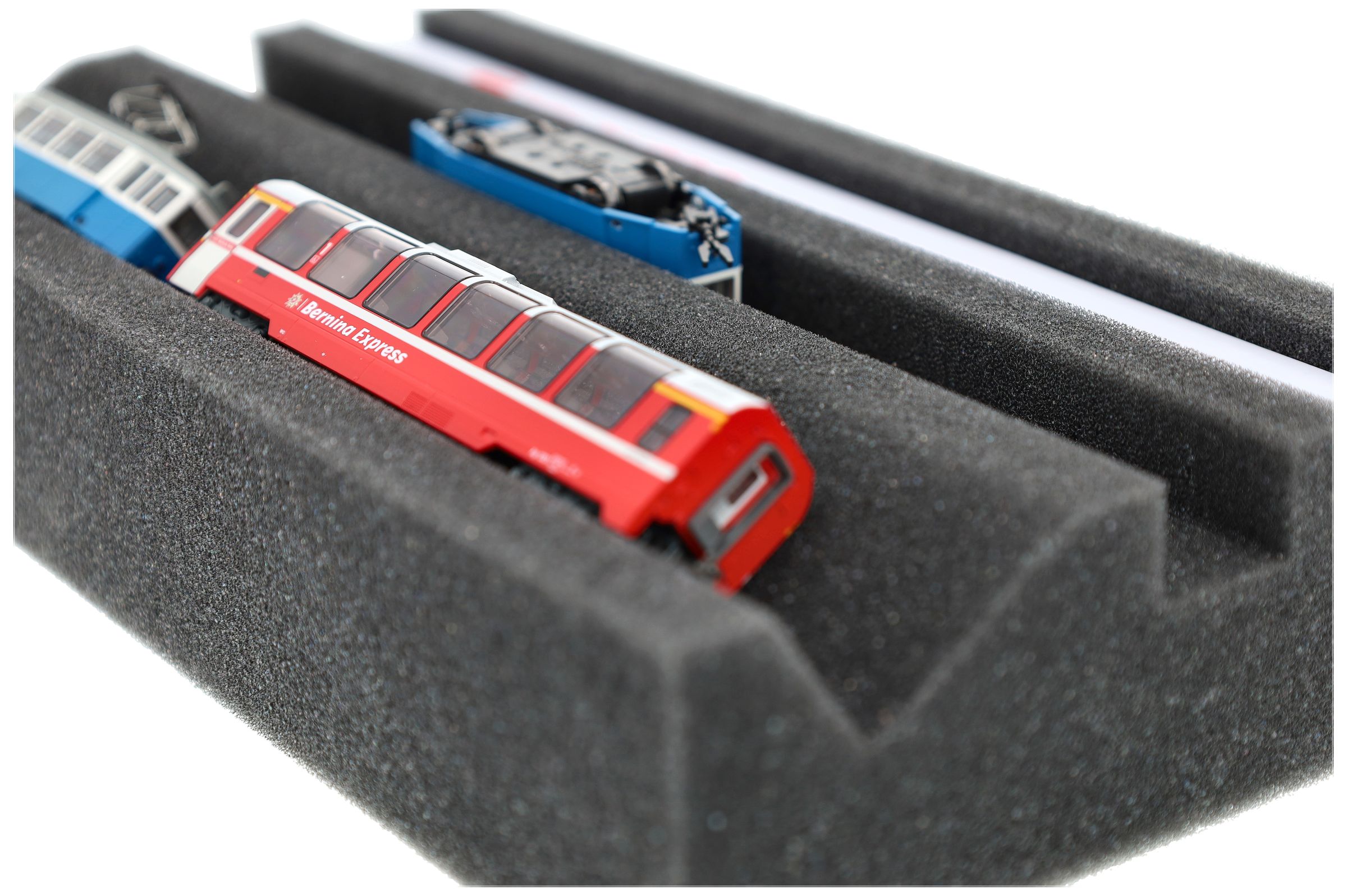 feldherr-model-train-n-lokliege-wartungsbank-mit-magnetleiste image 5