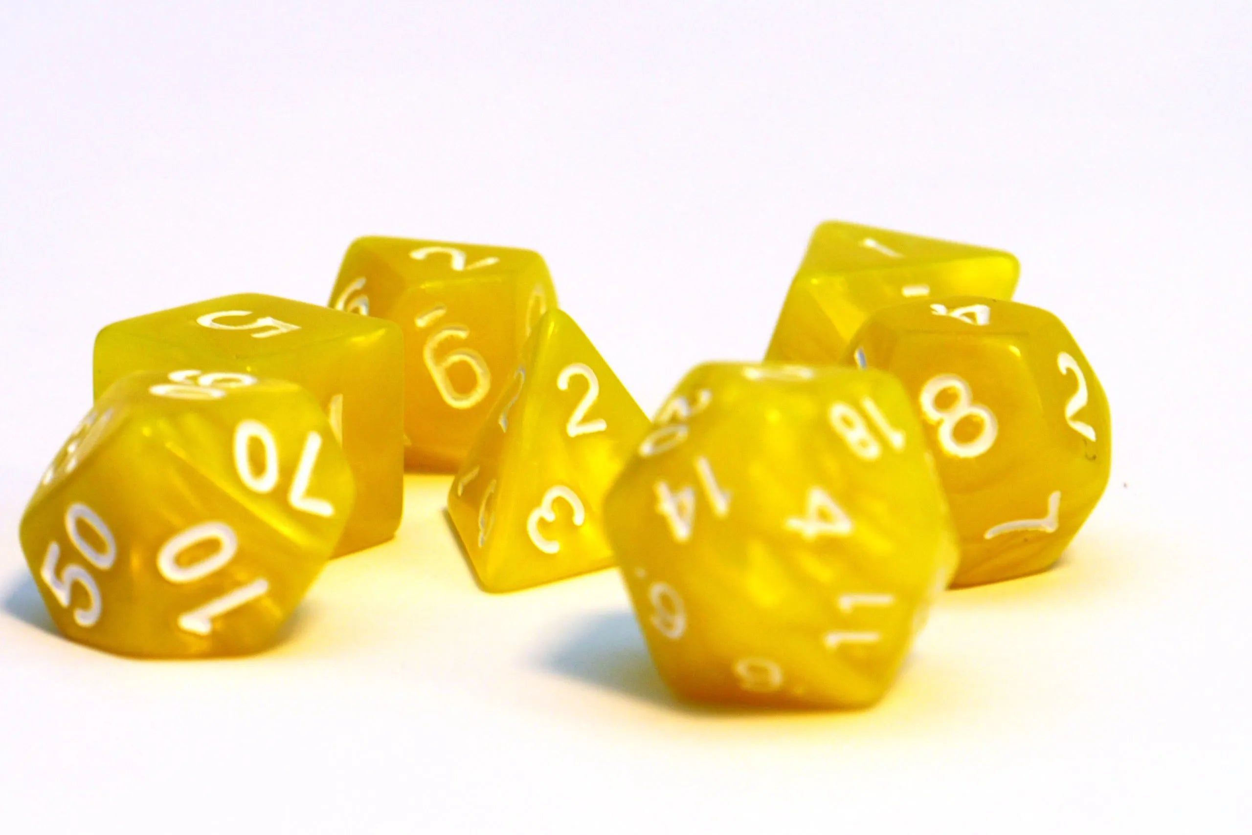 dice4friends-rpg-w-rfelset-pearl-yellow-white-spielw-rfel-7er-gelb image 1