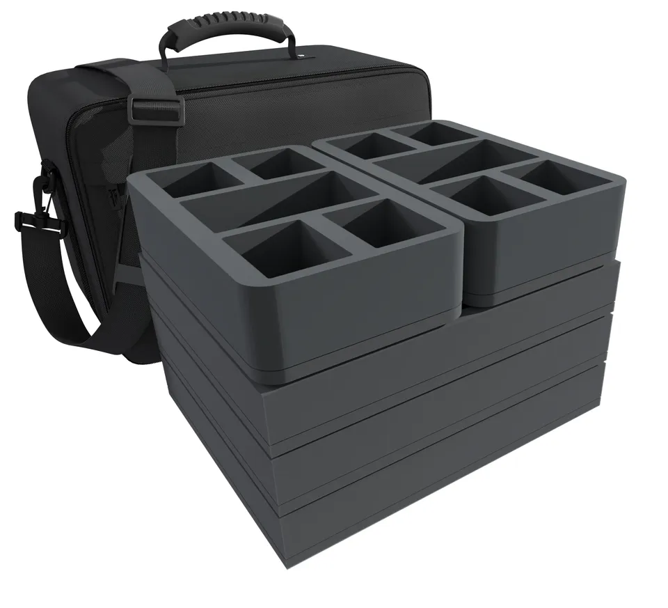 feldherr-maxi-plus-tasche-marvel-united-multiverse-figuren image 1