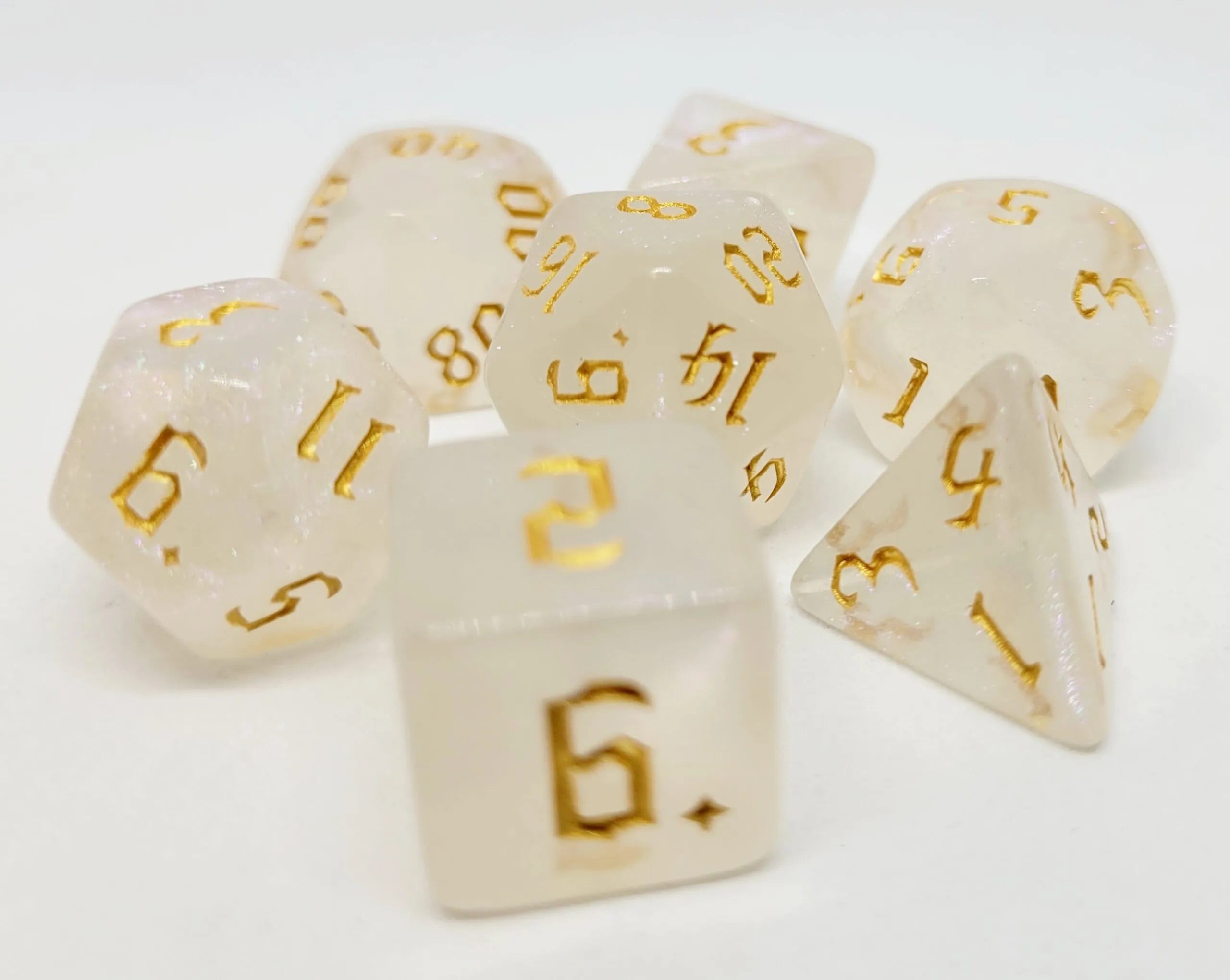dice4friends-galaxy-milky-shine-gold-w-rfelset-7-teilig-transparent image 1
