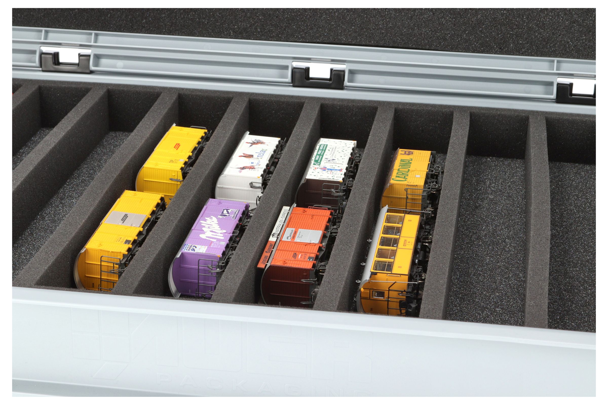 feldherr-eurobox-set-modelleisenbahn-h0m-10-f-cher-60x40 image 7